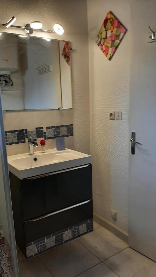 Florensac Charmant T2 Tout Confort Au Centre Du Village ! المظهر الخارجي الصورة
